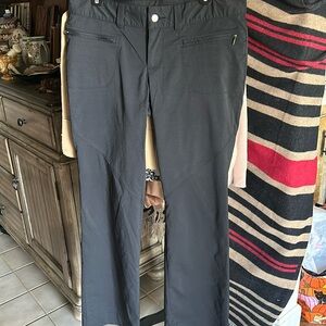 Columbia Women's Straight Leg Pants in Charcoal Gray